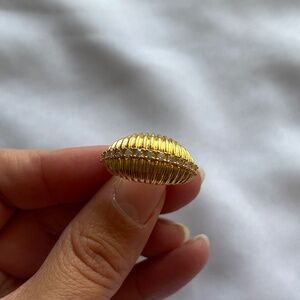 Geometric Opening Ring